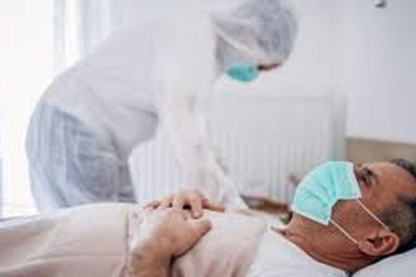 سرم برای بیمار کرونایی معجزه نمی‌کند/عواقب خطرناک خوددرمانی