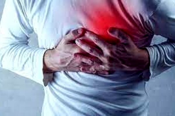 بیماری لثه با بروز بیماری‌های قلبی مرتبط است