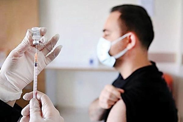 ۳۲ درصد جمعیت بالای ۱۸ سال نیشابور واکسینه شده‌اند