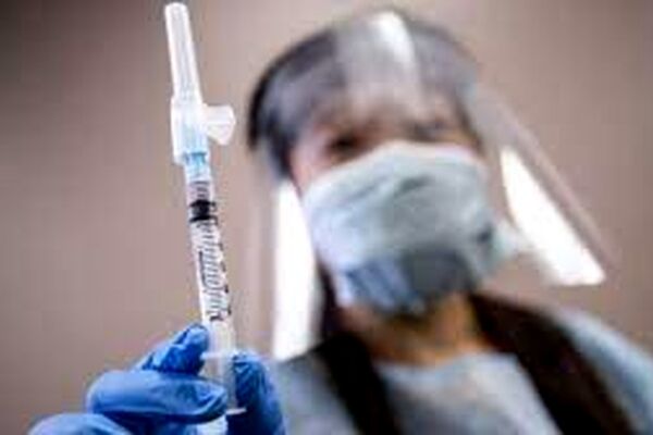 افراد برای کسب ایمنی لازم در برابر بیماری کرونا به 3 دوز واکسن نیاز دارند