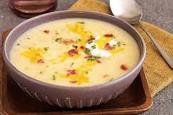 طرز تهیه سوپ پوره سیب‌زمینی، مناسب روز‌های شهریور