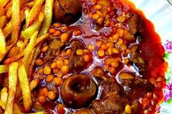 علت تیره‌شدن رنگ خورشت قیمه از چیست؟