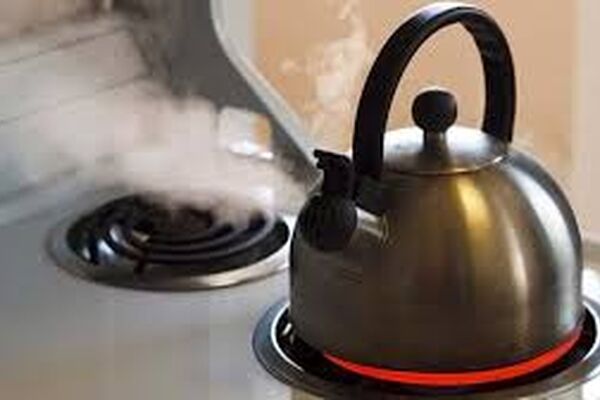 روش‌های خانگی و راحت برای از بین بردن رسوب کتری