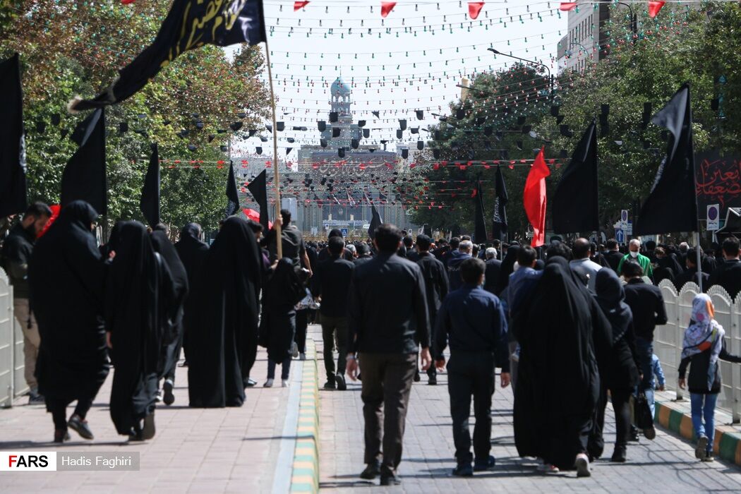 گزارش تصویری/جاماندگان اربعین در مشهد پناه به امام رضا(ع)بردند