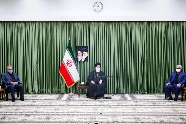 آیت‌الله علم‌الهدی: دولت به هتلداران کمک کند