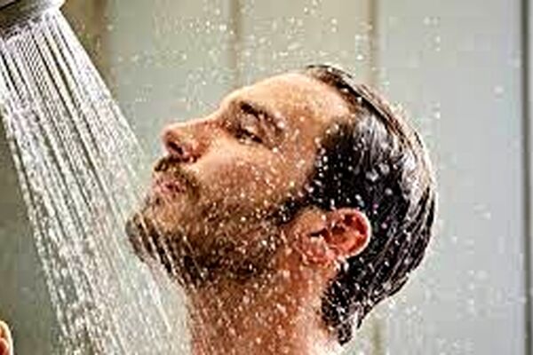 در هفته چند بار دوش بگیریم؟