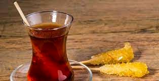 بایدها و نبایدهای خوردن چای نبات!
