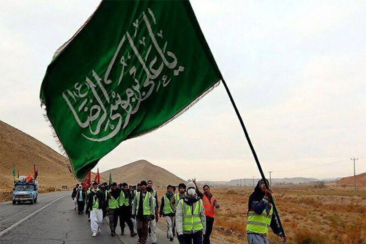 حدود ۶ هزار زائر پیاده در راه مشهد هستند