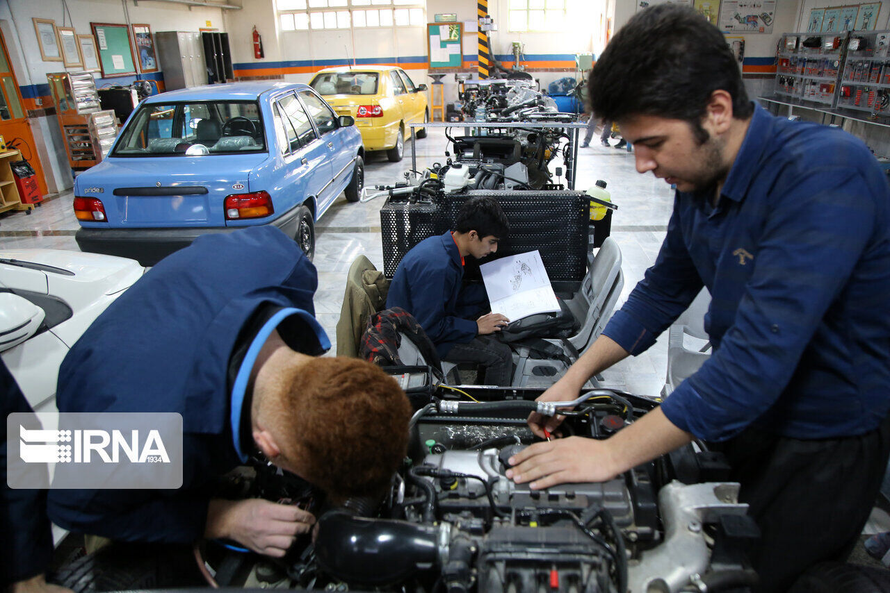 اعتبار تجهیزات هنرستان‌های خراسان رضوی افزایش یافت