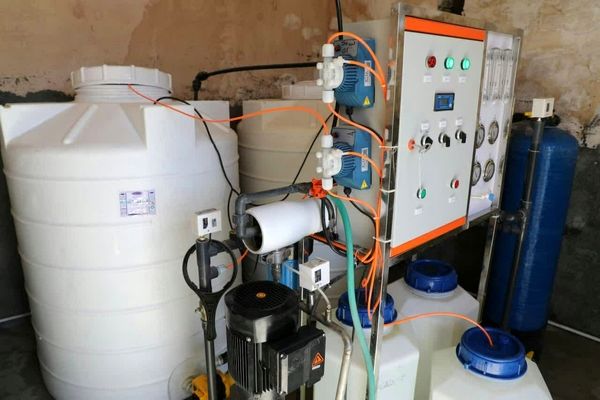 دستگاه آب شیرین‌کن روستای سنگبر به بهره‌برداری رسید