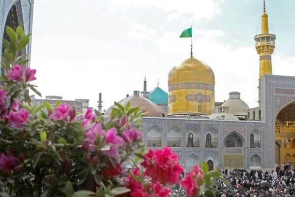 آغاز جشن‌های هفته وحدت در حرم مطهر رضوی