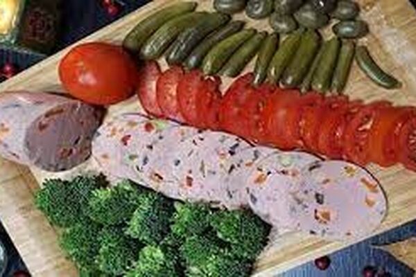 طرز تهیه کالباس مرغ و قارچ خانگی+فیلم آموزشی