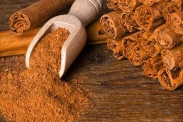 عوارض مصرف بیش از حد دارچین؛ از سرطان تا سقط جنین