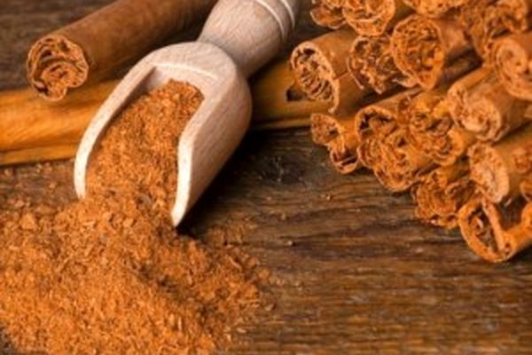 عوارض مصرف بیش از حد دارچین؛ از سرطان تا سقط جنین