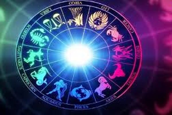 فال یکشنبه ۹ آبان؛ امسال سالی است که وجود شما سرشار از عشق می‌شود