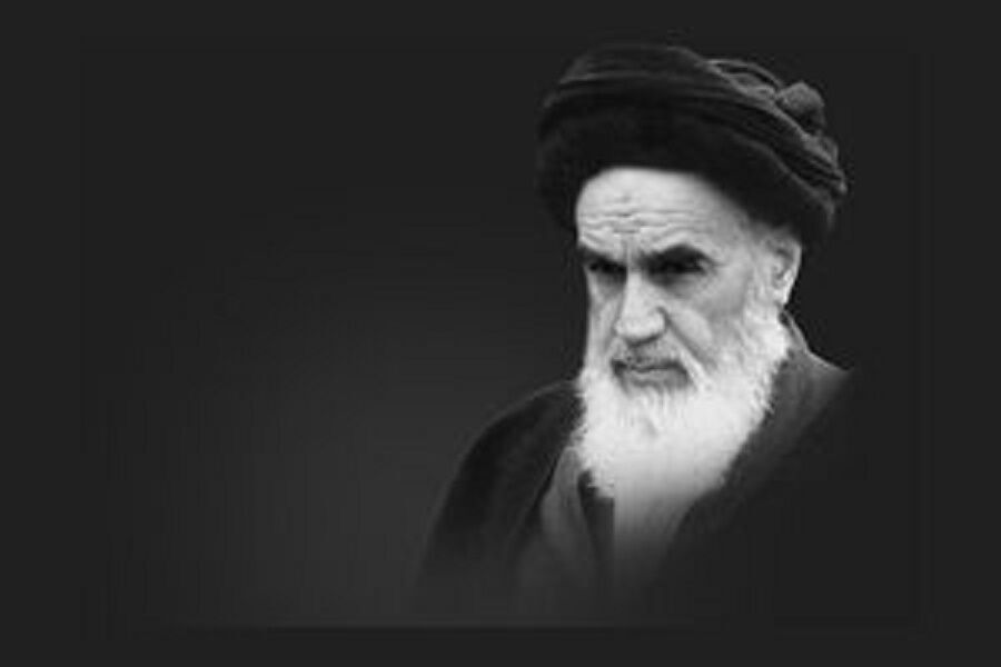 سیاست در نگاه امام خمینی(ره)