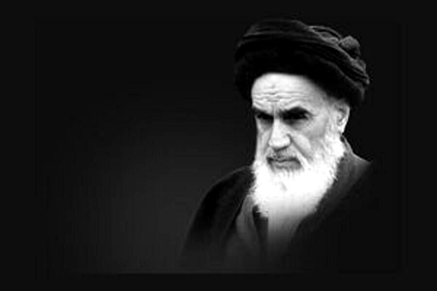 سیاست در نگاه امام خمینی(ره)