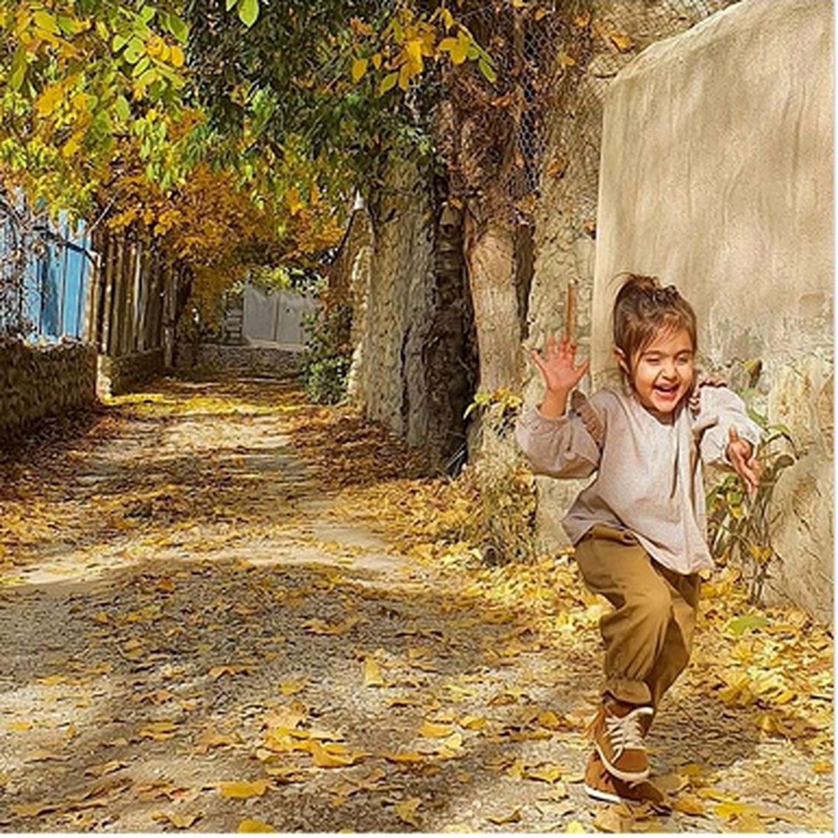 ویژگی دختران شاد چیست؟