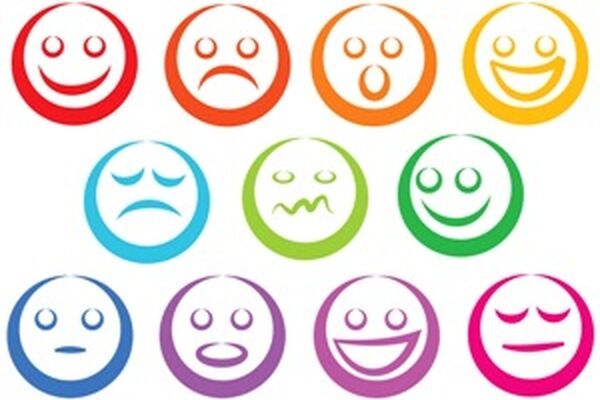 حدس بزنید کدامیک خانواده واقعی نیستند؟