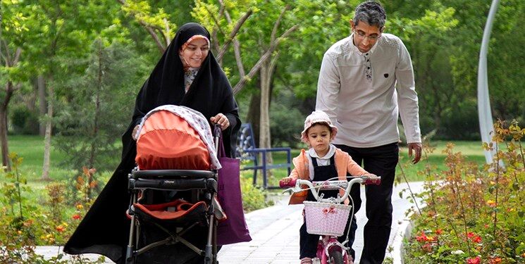 پدرها چه نقشی در تربیت دختران دارند؟