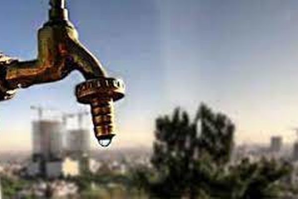 آب روستای ویرانی جیره‌بندی شده است