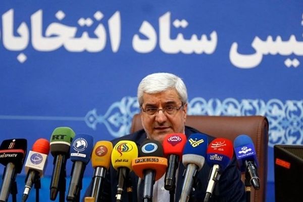 عکس گرفتن از تعرفه انتخاباتی، تخلف است