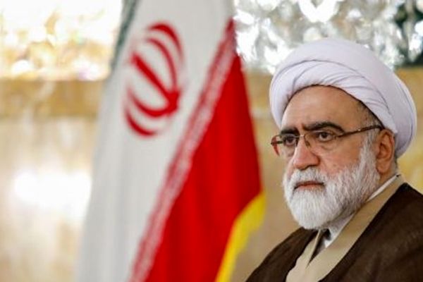 آستان قدس فعالیت اقتصادی خارج از موقوفات ندارد