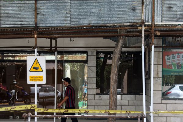 قدیمی‌ترین سینماهای مشهد در حال تخریب