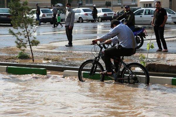 آبگرفتگی معابر در انتظار مشهد