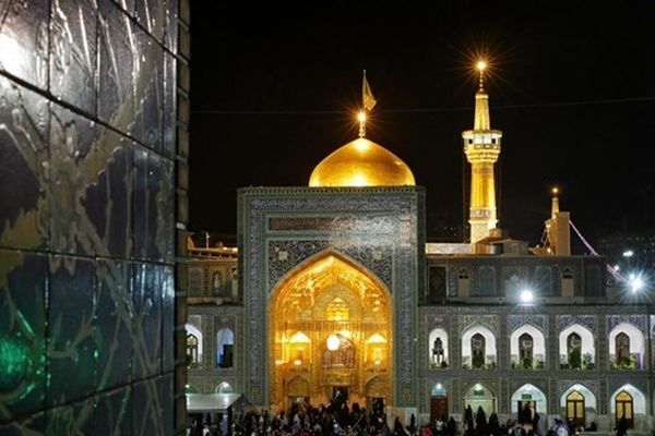 بانوی بلاروسی در حرم مطهر رضوی  به دین مبین اسلام تشرف یافت