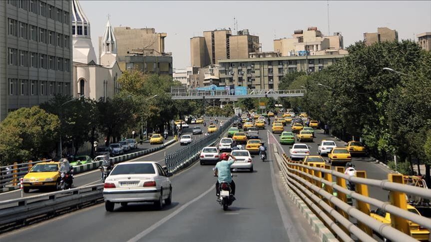 تصادف زنجیره‌ای در مسیر میدان جهاد به سمت انقلاب/ رانندگان با صبوری و احتیاط رانندگی کنند