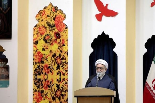 حجاب وسیله‌ای برای نقش‌آفرینی امن زنان در اجتماع