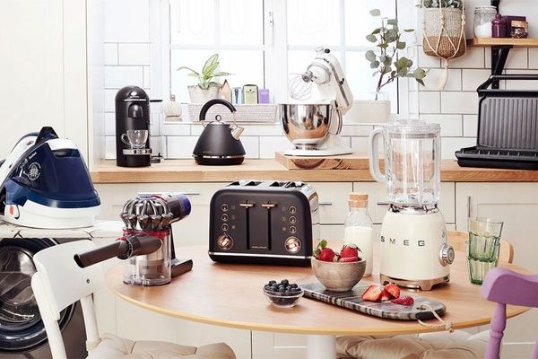 هفت نکته برای‌ آن‌که از وسایل خانگی در برابر نوسان و قطعی برق محافظت کنید