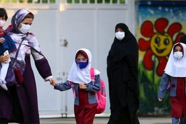 چه دانش آموزانی برای ثبت نام در مدارس باید به سامانه پادا مراجعه کنند؟