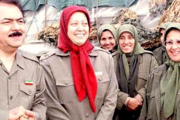 ناگفته‌های جنایات تکان‌دهنده منافقین؛ از سوزاندن بیماران تا به دار آویختن روستاییان