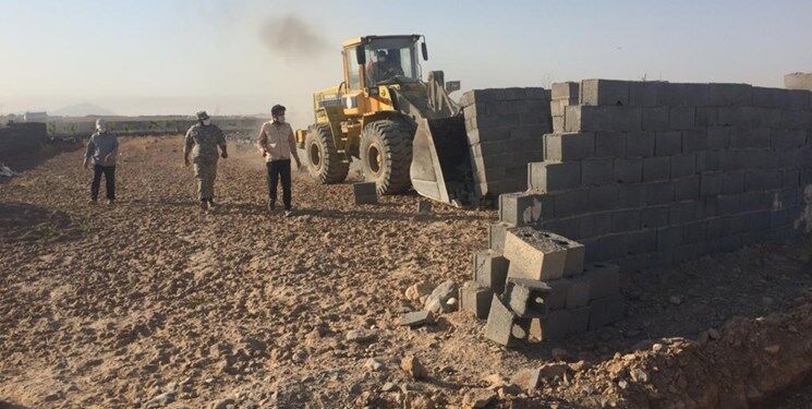 قلع و قمع ۲۵ هکتار ساخت‌وساز غیرمجاز در روستای خادم‌آباد رضویه