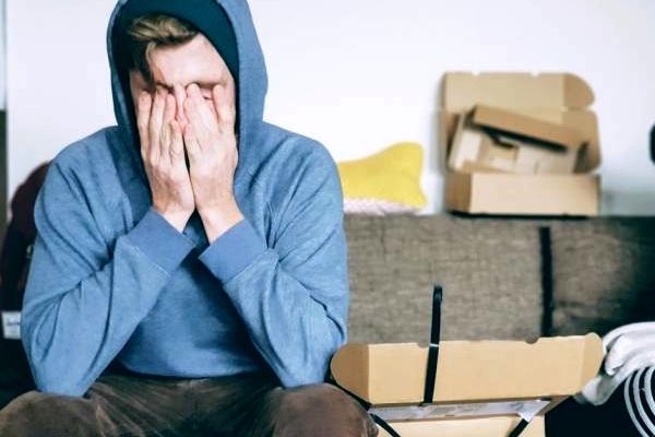 عادات بد و نقاط ضعف متولدین ماههای مختلف