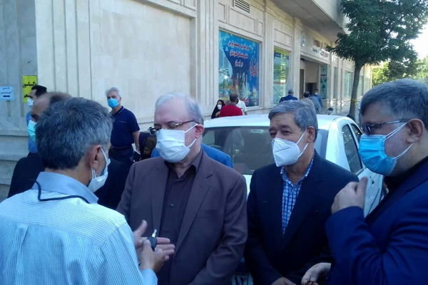 وزیر بهداشت: سرم به زودی در داروخانه‌ها توزیع می‌شود