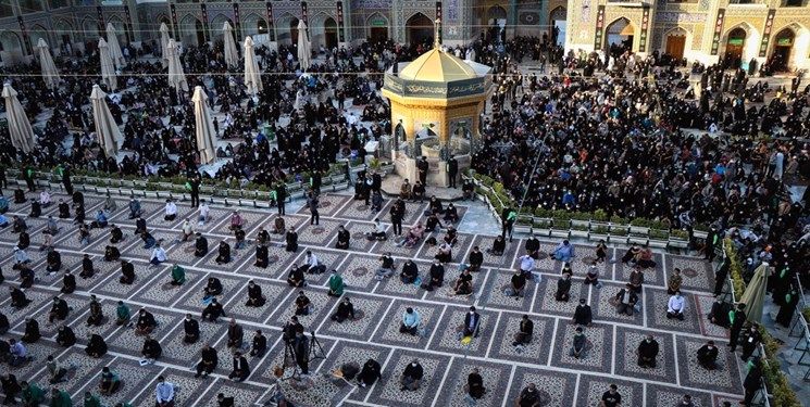 توضیح یکی از مدیران آستان قدس درباره عکس تجمع زائران در حرم رضوی