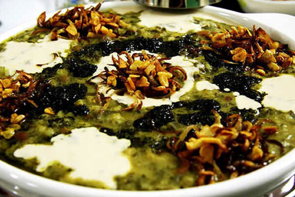 فواید شگفت‌انگیز آش رشته برای بدن