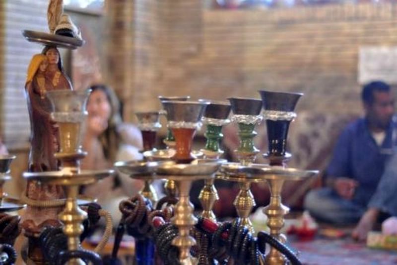 بیش از 700 قلیان از سطح سفره‌خانه‌های سنتی در مشهد جمع‌آوری شد