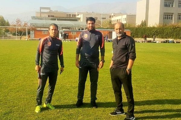 بیاتلو مربی تیم فوتبال پدیده شد