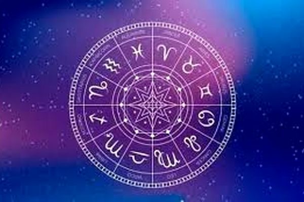 فال شنبه ۲۲ آبان/آبانی‌ها روابط عاطفی‌تان را گسترش دهید