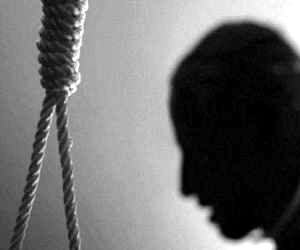 مرد جوانی در سرویس بهداشتی خود را حلق آویز کرد