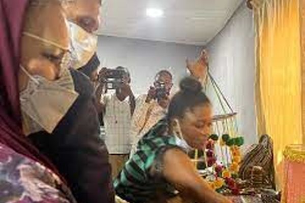 موزه بین‌المللی سیار فرهنگ و صلح مشهد به سیرالئون رسید