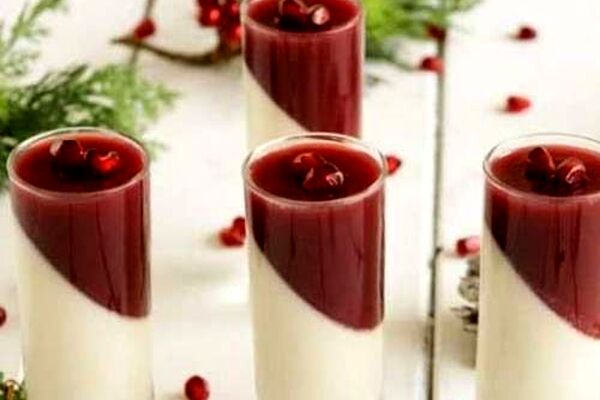 دسر آسان برای شب یلدا تهیه کنید/طرز تهیه پاناکوتای انار