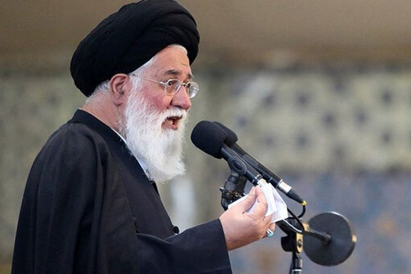 مسئولین دولتی با قدرت بسیج تنظیم بازار را عملی کنند