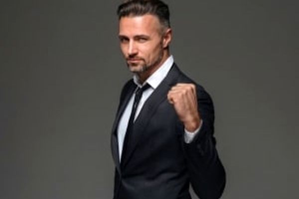 10 راه افزایش اعتماد به‌نفس که پیش از این کسی به شما نگفته بود