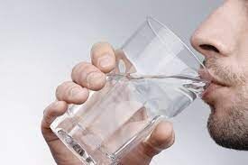 ایستاده آب نخور!