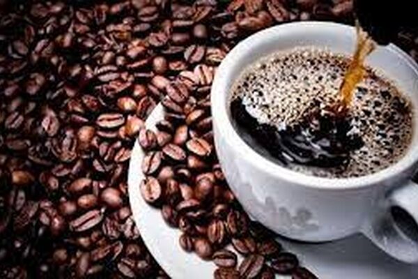 کافئین برای چه افرادی مضر است؟